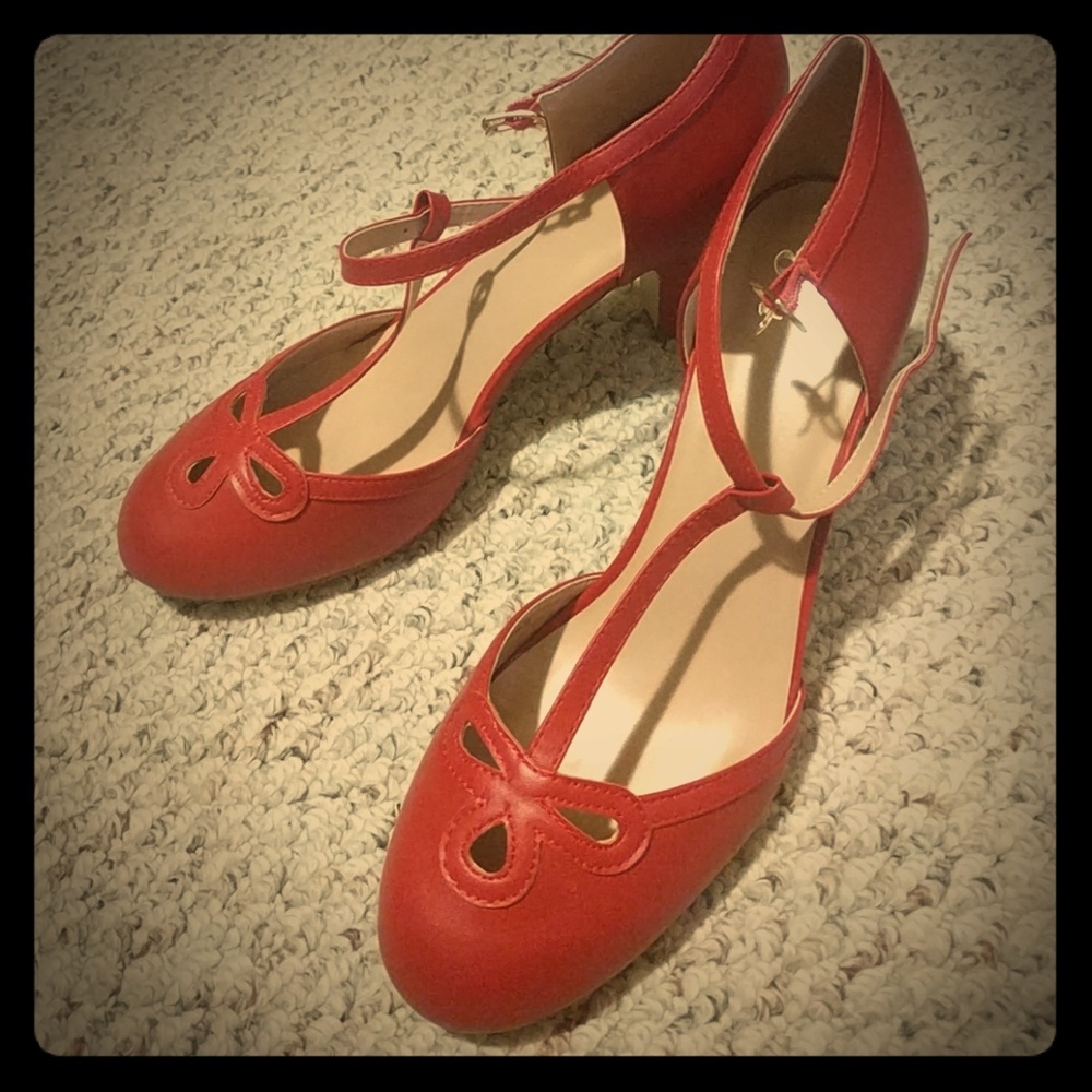 Red vintage style t strap heels